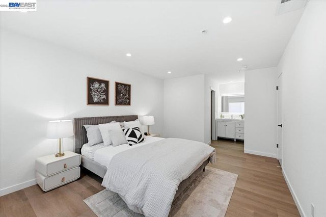25164 COPA DEL ORO DR 201, Hayward, CA 94545