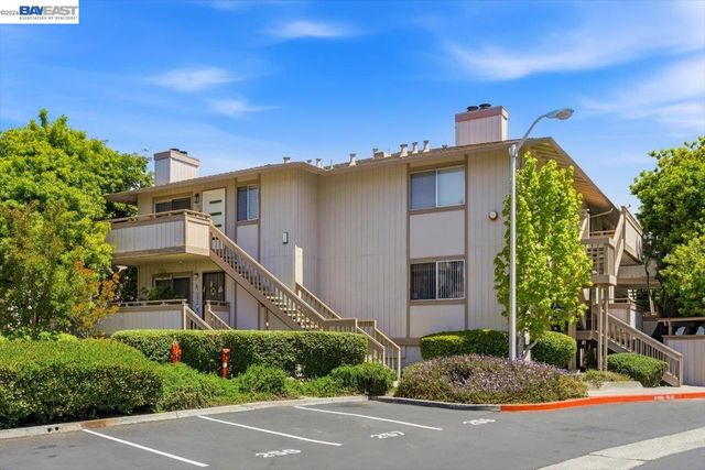 25164 COPA DEL ORO DR 201, Hayward, CA 94545