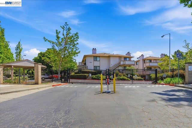 25164 COPA DEL ORO DR 201, Hayward, CA 94545