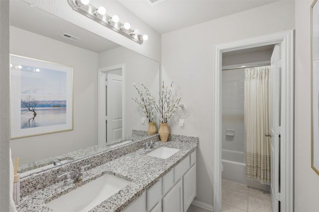 15718 Highlands Cove Drive, Humble, TX 77346