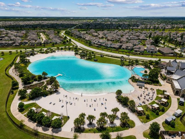 15718 Highlands Cove Drive, Humble, TX 77346