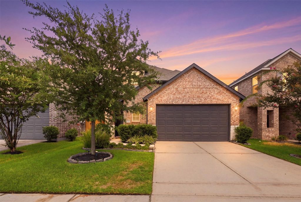 15718 Highlands Cove Drive, Humble, TX 77346