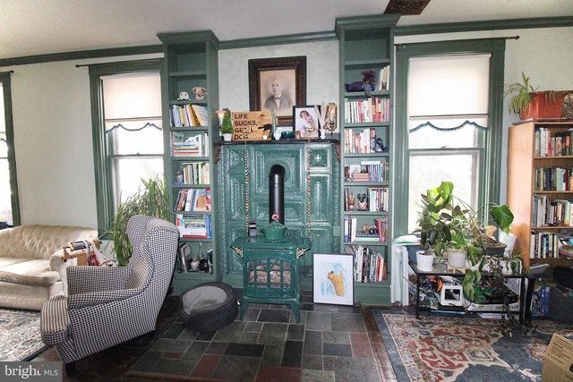 46 W FREDERICK ST, Millersville, PA 17551