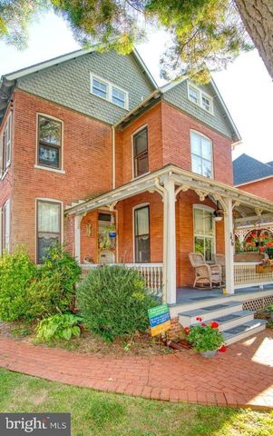 46 W FREDERICK ST, Millersville, PA 17551