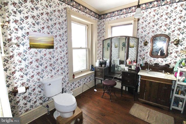 46 W FREDERICK ST, Millersville, PA 17551