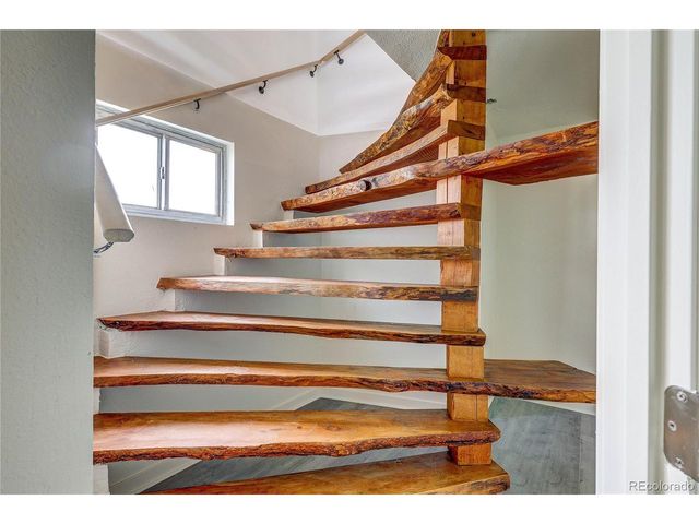 2148 Mcdowell Dr, Jefferson, CO 80456