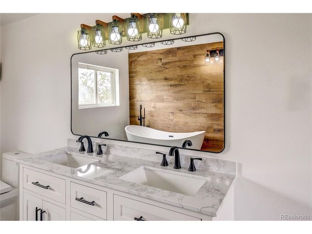 2148 Mcdowell Dr, Jefferson, CO 80456