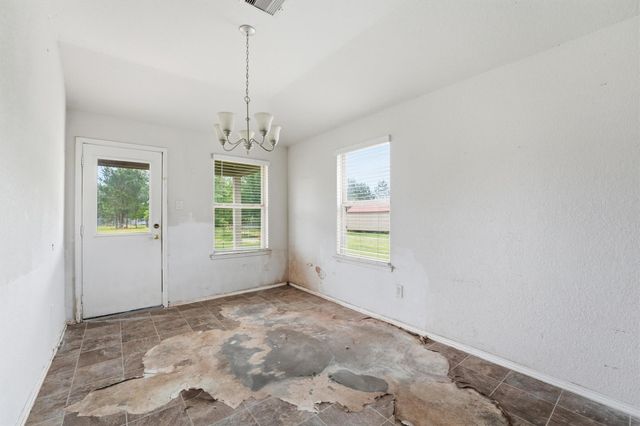 1634 Road 5102, Cleveland, TX 77327