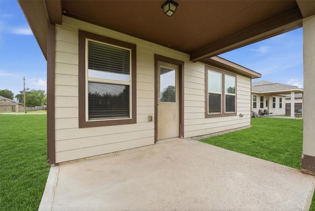 1634 Road 5102, Cleveland, TX 77327