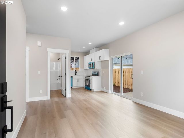 6345 Se 85TH Ave, Portland, OR 97266