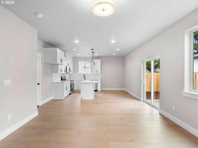 6345 Se 85TH Ave, Portland, OR 97266