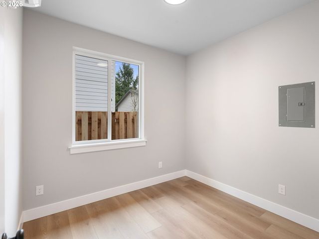 6345 Se 85TH Ave, Portland, OR 97266