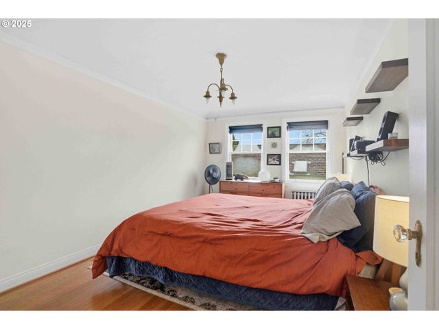 2250 Ne FLANDERS St 3, Portland, OR 97232