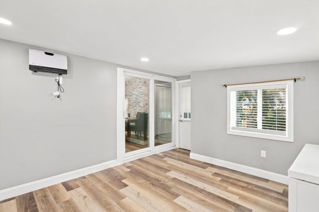 14 Pineview Terrace, Brockton, MA 02302