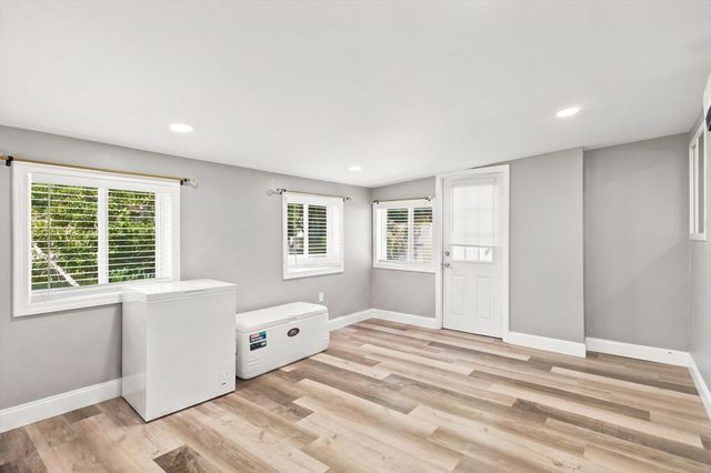 14 Pineview Terrace, Brockton, MA 02302