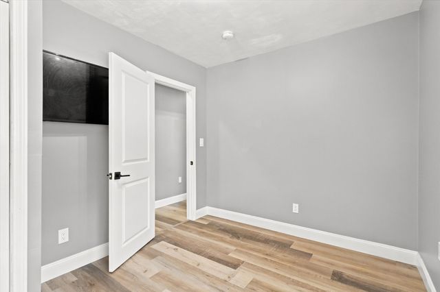 14 Pineview Terrace, Brockton, MA 02302