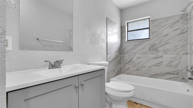 2551 26TH AVENUE S, St Petersburg, FL 33712