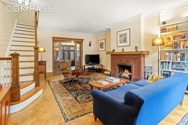 18 Rutland Road, New York City, NY 11225