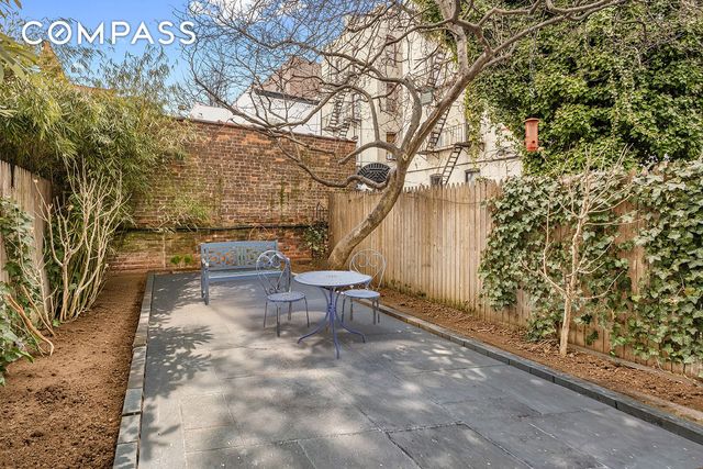 18 Rutland Road, New York City, NY 11225