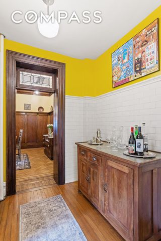 18 Rutland Road, New York City, NY 11225