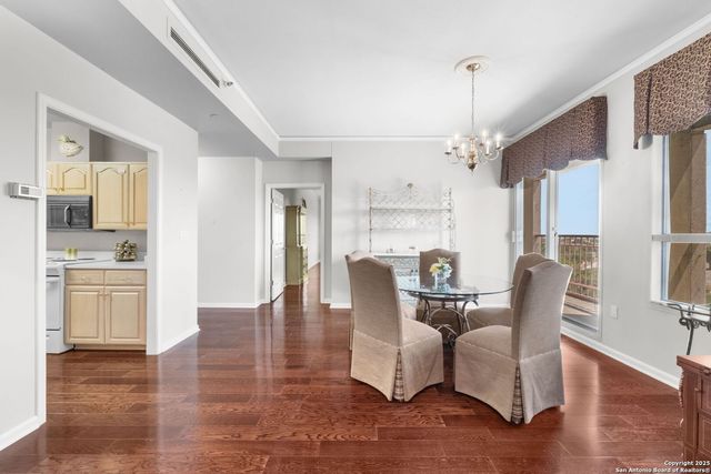 1 Towers Park Ln Apt 711, San Antonio, TX 78209