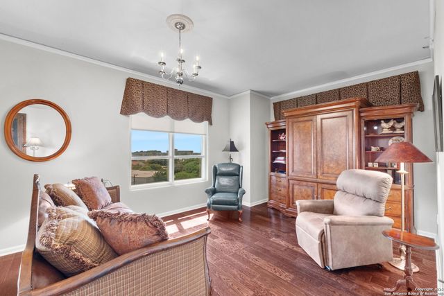 1 Towers Park Ln Apt 711, San Antonio, TX 78209