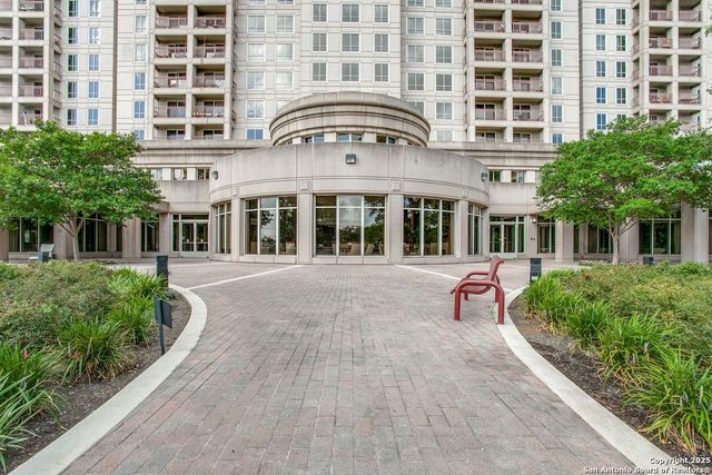1 Towers Park Ln Apt 711, San Antonio, TX 78209