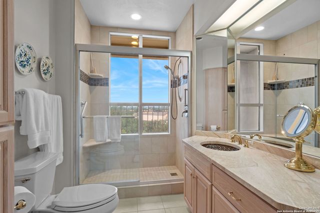 1 Towers Park Ln Apt 711, San Antonio, TX 78209