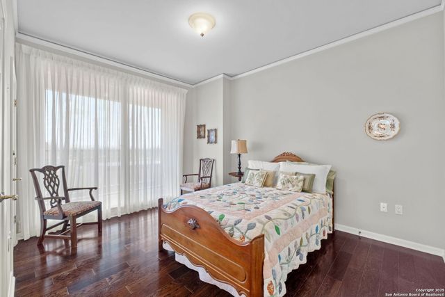 1 Towers Park Ln Apt 711, San Antonio, TX 78209