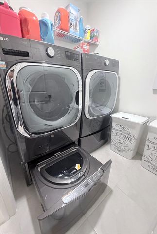 4898 CARIBOU RIDGE AVENUE, St Cloud, FL 34772