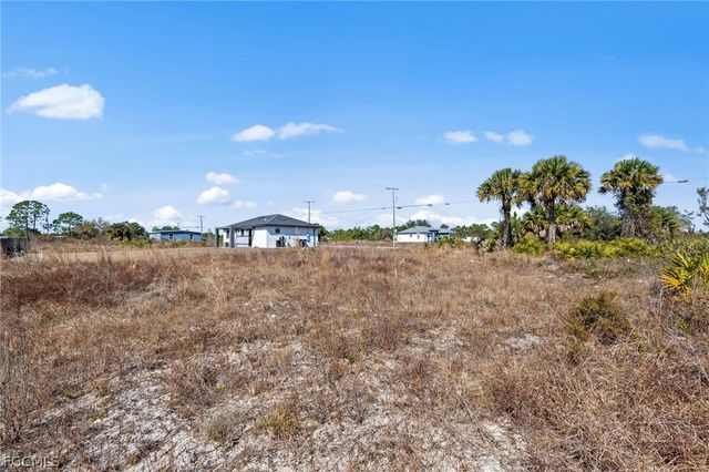 3225 59th ST W, Lehigh Acres, FL 33971