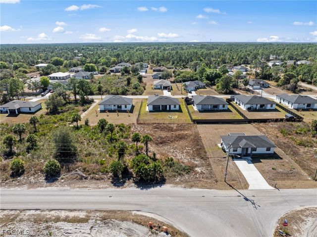 3225 59th ST W, Lehigh Acres, FL 33971