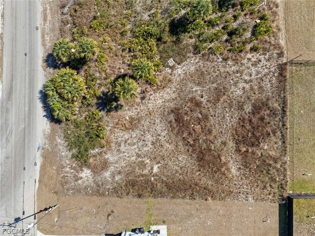 3225 59th ST W, Lehigh Acres, FL 33971