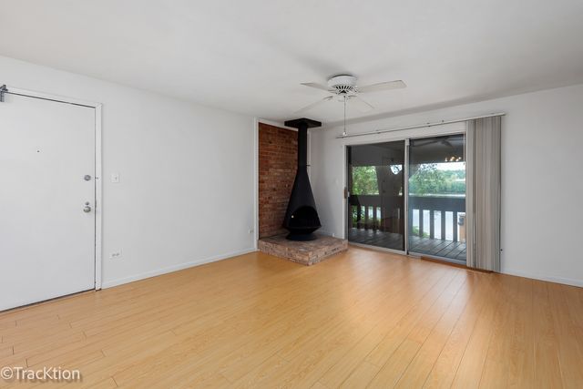 6147 Knoll Wood Court 204, Willowbrook, IL 60527