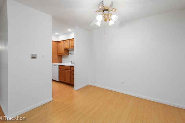 6147 Knoll Wood Court 204, Willowbrook, IL 60527