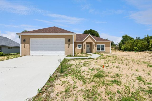 95 FAIRWAY CIRCLE, Umatilla, FL 32784