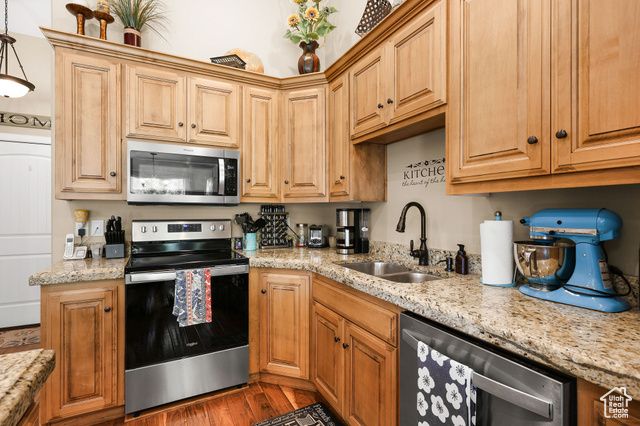 628 E COVE ST, Providence, UT 84332