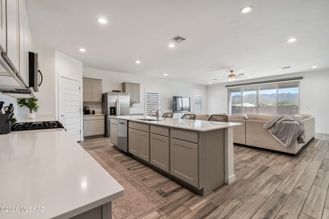 611 W Lexington Street, Vail, AZ 85641