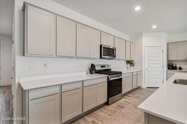 611 W Lexington Street, Vail, AZ 85641