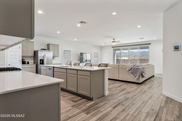 611 W Lexington Street, Vail, AZ 85641