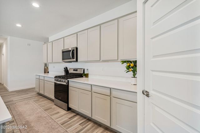 611 W Lexington Street, Vail, AZ 85641