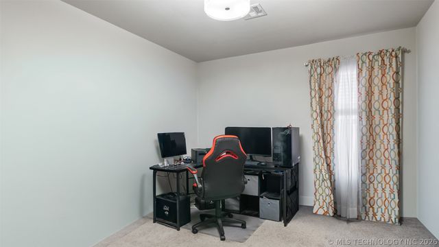 1203 W Missouri Avenue, Claremore, OK 74019