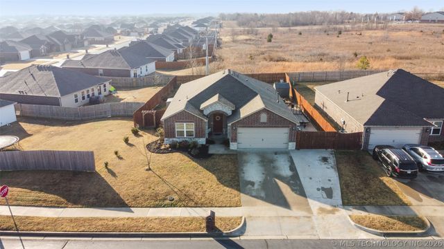 1203 W Missouri Avenue, Claremore, OK 74019