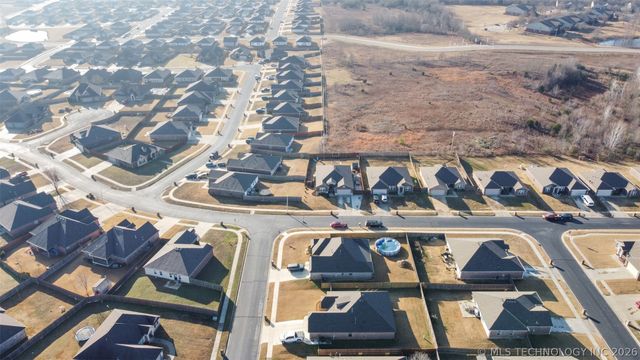 1203 W Missouri Avenue, Claremore, OK 74019