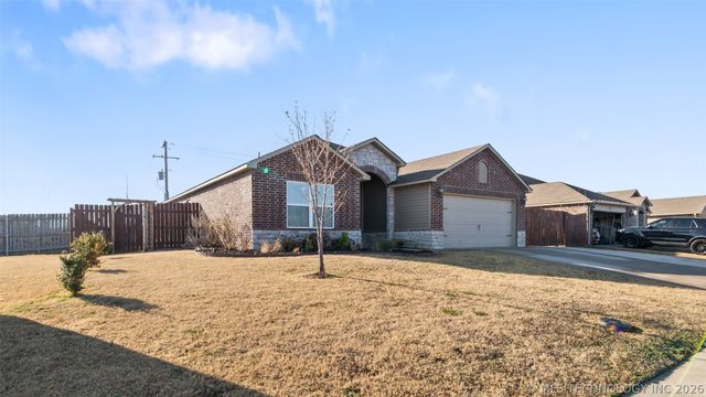 1203 W Missouri Avenue, Claremore, OK 74019