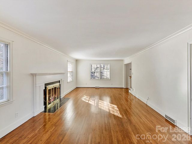 711 Mt Vernon Avenue, Charlotte, NC 28203