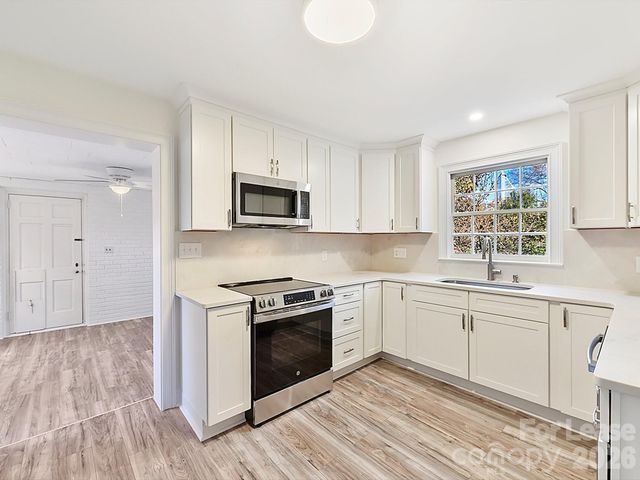 711 Mt Vernon Avenue, Charlotte, NC 28203