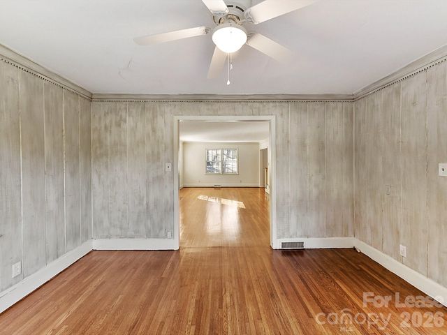 711 Mt Vernon Avenue, Charlotte, NC 28203