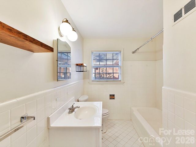 711 Mt Vernon Avenue, Charlotte, NC 28203