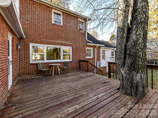 711 Mt Vernon Avenue, Charlotte, NC 28203